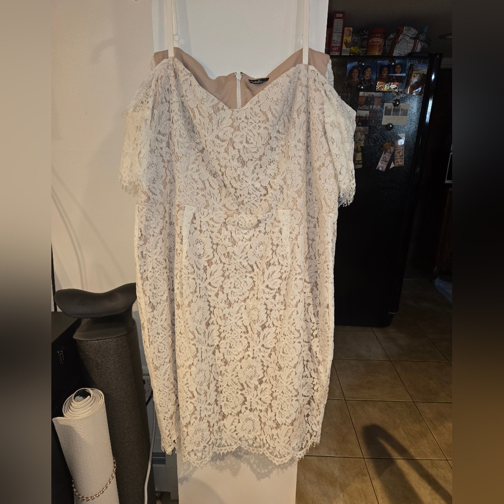 Elegant Cream Lace Off-Shoulder Dress